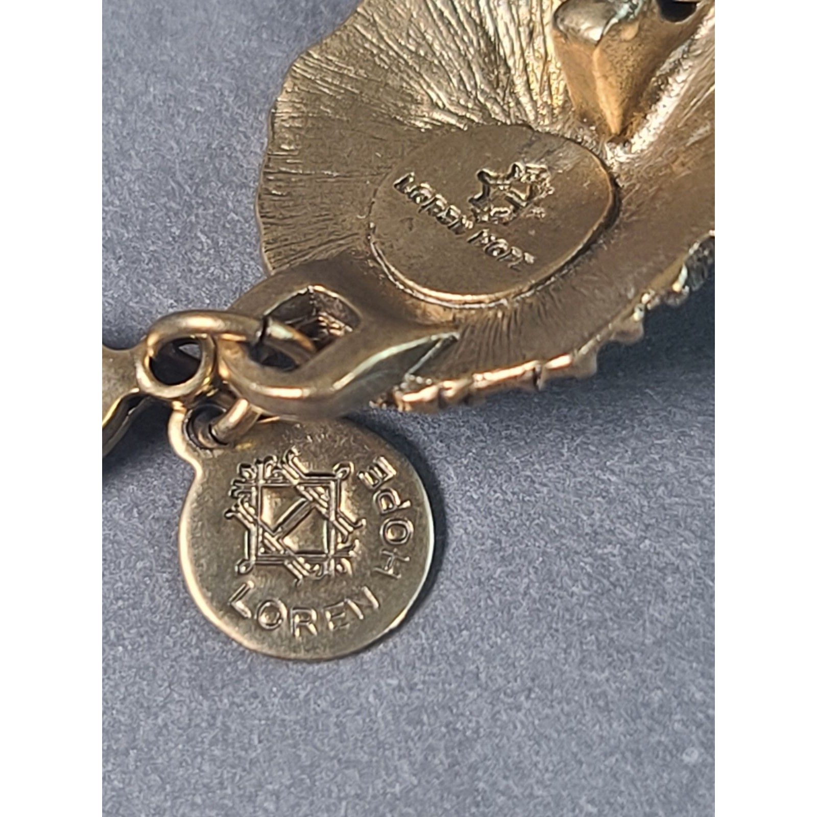 Rare Vintage Loren Hope Goldtone Textured Mcm Sand Dollar Bracelet — image 5 of 8